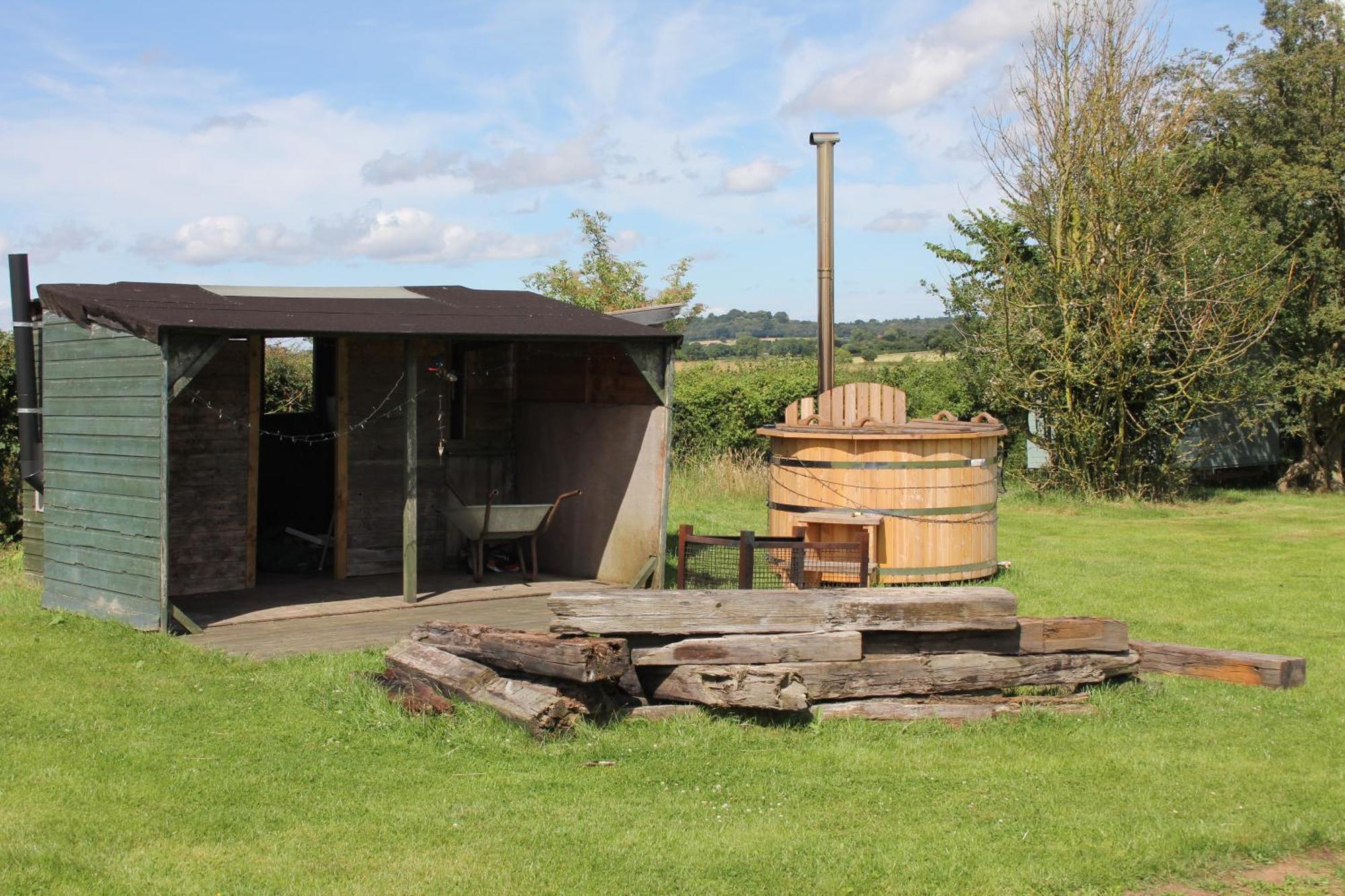 Отель Glamping West Midlands Enville Экстерьер фото
